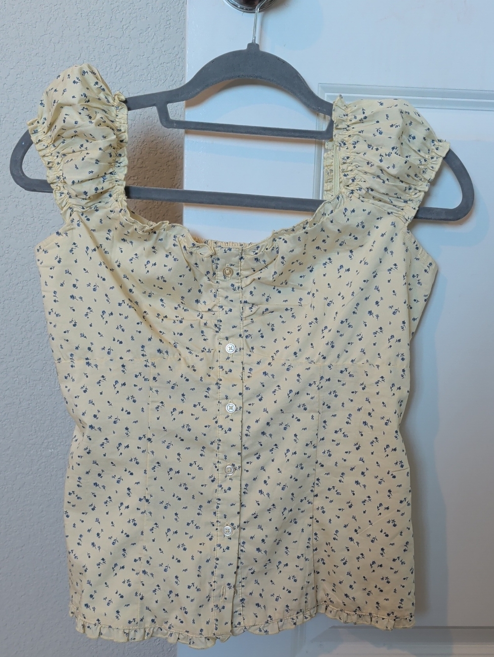 Hollister Yellow Floral Button-Up Ruffle Sleeve Top
